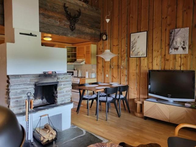 Chill Cave - Logwood Cottage Ruka Extérieur photo